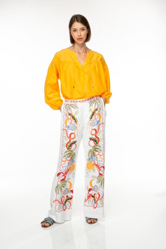 Produktbild: COTTON SILK Bluse mit Tunnelzug in sun. Bild von vorne.