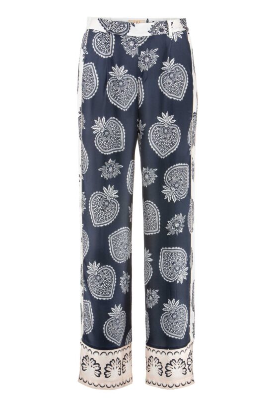 Produktbild: STRAWBERRY BLUE Seidenhose mit Erdbeerprint in blau.